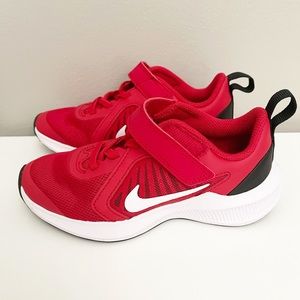 NWOT Nike Youth Downshifter 10 size 11c